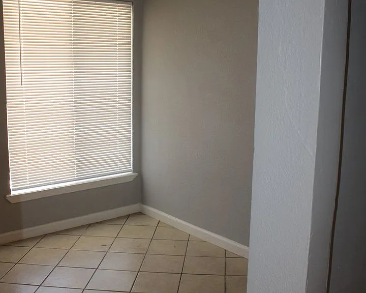 53 Alturas Ave #B — Photo 17
