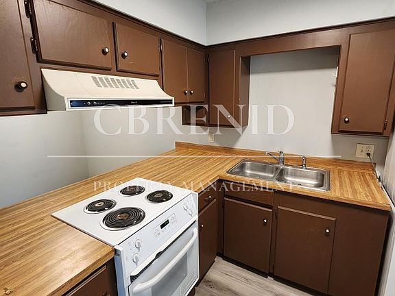 5th image of 517 N Main St #1