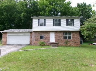 202 Crestway Dr, Beckley, WV 25801