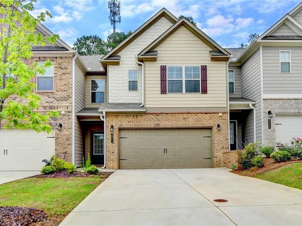 3841 Prospect Point Dr, Oakwood, GA 30566
