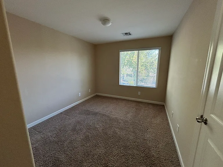 Bedroom 2 -upstairs