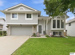 7611 S 137th Ave, Omaha, NE 68138