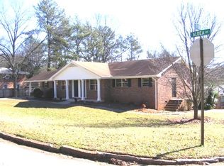 3653 Aldea Dr, Decatur, GA 30032