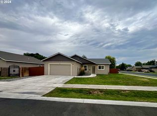 910 SW 14th Pl, Hermiston, OR 97838
