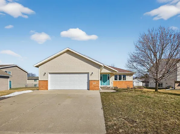 905 3rd St SE, Kasson, MN 55944
