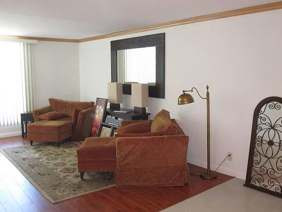 3rd image of 645 3rd St APT 10