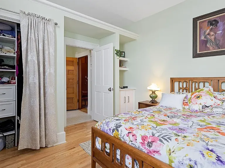 1435 Vine St #2 — Photo 6