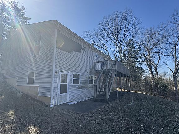 3rd image of 10495 Ferry Rd