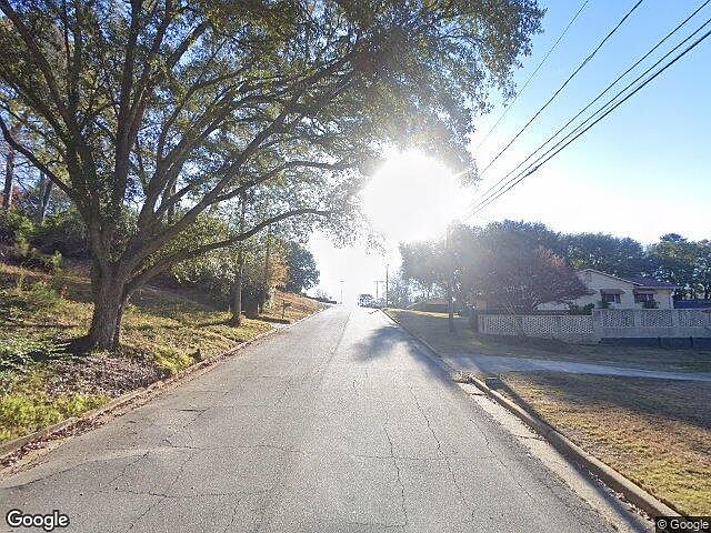 Exterior Neighborhood (street photo)