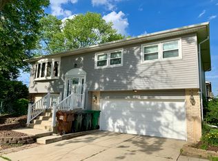 16135 76th Ave, Tinley Park, IL 60477