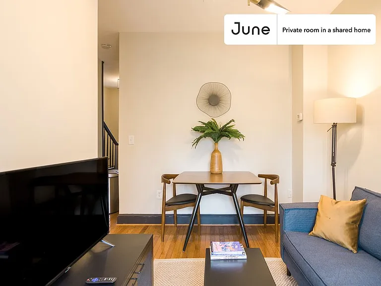 764 Columbia Rd NW #1B — Photo 5