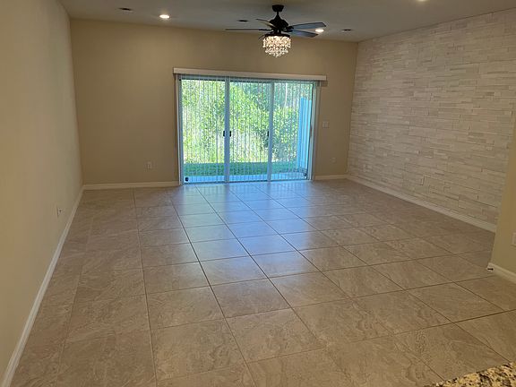 5th image of 4577 Sparkling Shell Ave