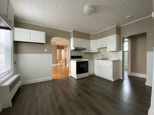 38 John St APT 1, Worcester, MA 01609