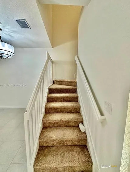 3 bed, 2.0 bath, 1668 sqft, $3,500 — Photo 3
