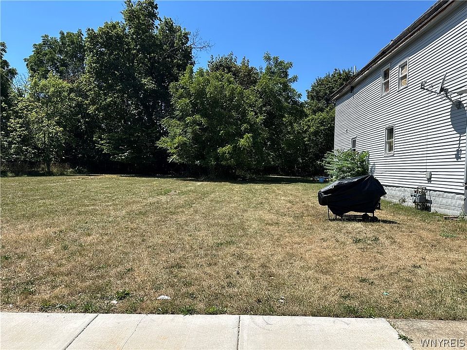 1st image of 34 Sanford St Lot 10