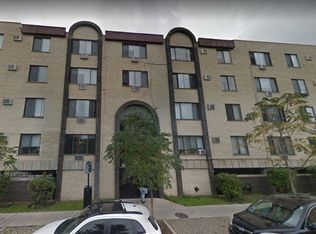 1515 W Morse Ave APT 209, Chicago, IL 60626