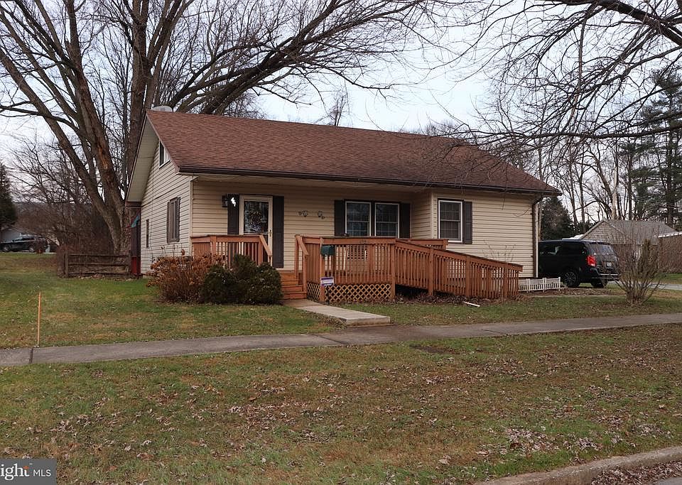 1st image of 441 Wheeler Blvd