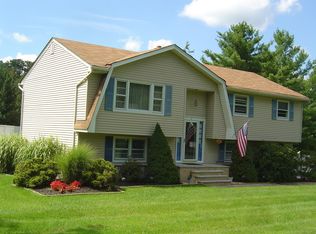 2 Harold Mathews Jr Ct, Butler, NJ 07405