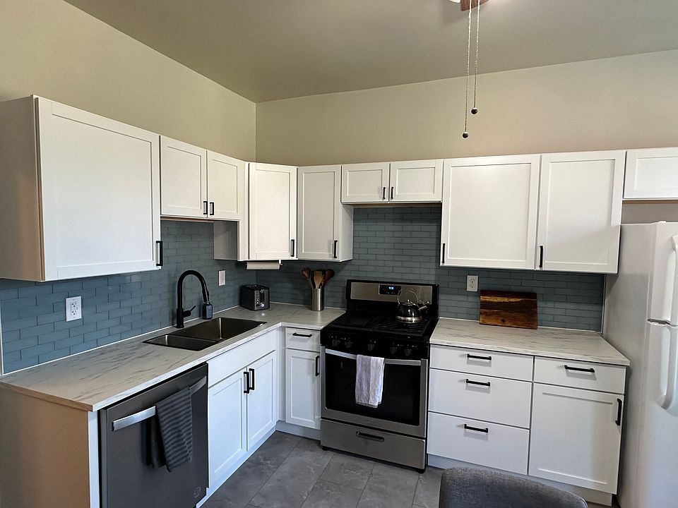 1st image of 4009 Shenandoah Ave