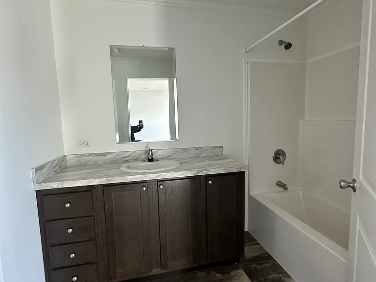 3557 Warren Pl — Photo 9