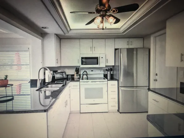 202 SE 44th Ter, Cape Coral, FL 33904