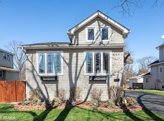 2nd image of 659 W Elm Park Ave