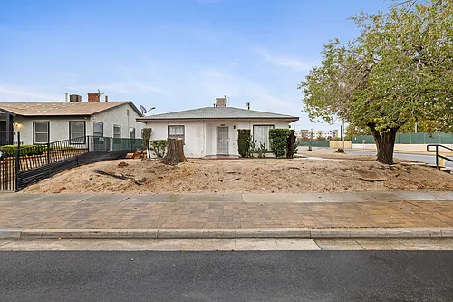 45104 Date Ave Photo 1