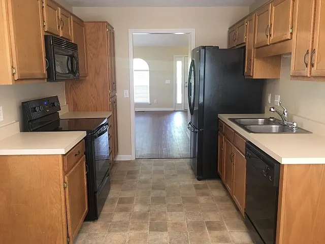 2600 Polo Ct — Photo 2