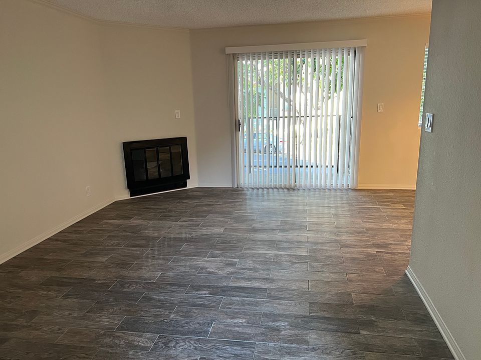1st image of 461 E Providencia Ave #1