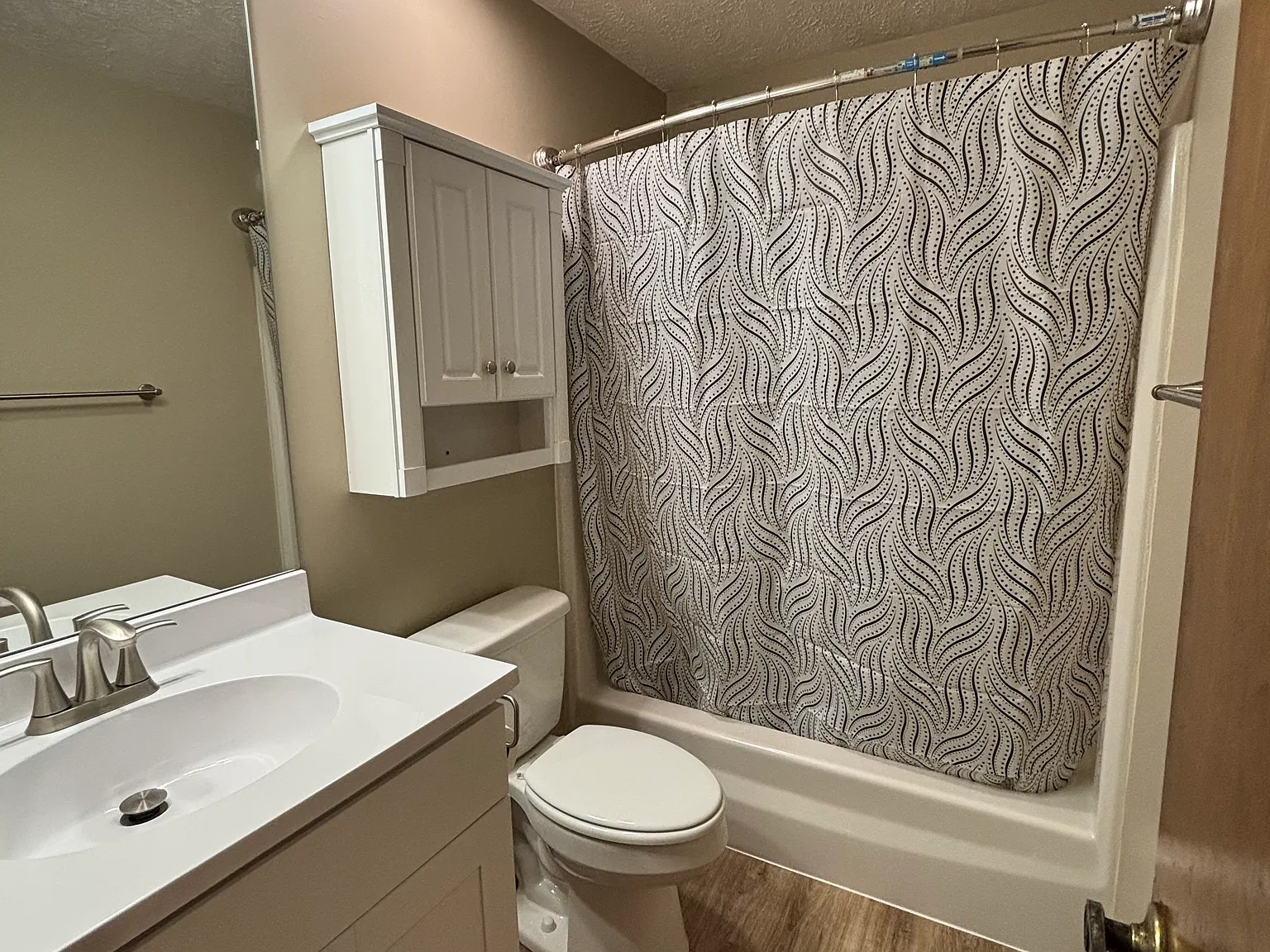 2 bed, 800 sqft, $835 — Photo 4
