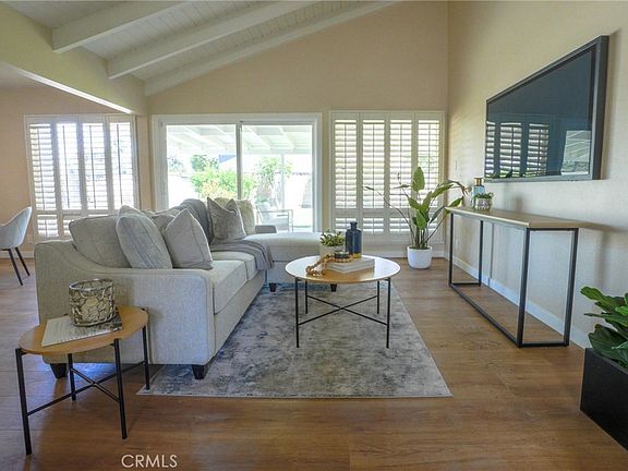 4th image of 2403 E Romneya Dr