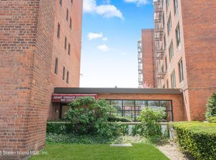 100 Colfax Ave APT 6P, Staten Island, NY 10306