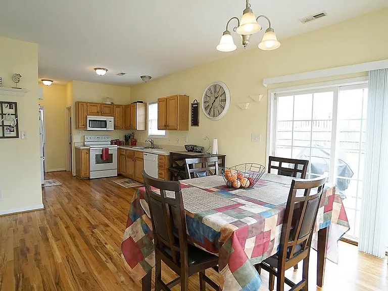 4320 Bay Rum Ln — Photo 12