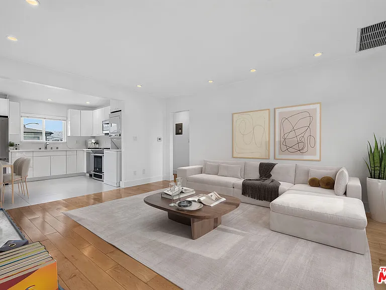 119 Paloma Ave #G — Photo 2