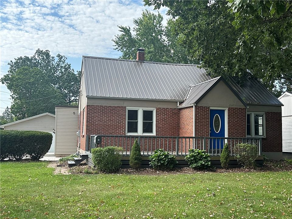 1st image of 602 W Woodlawn Ave