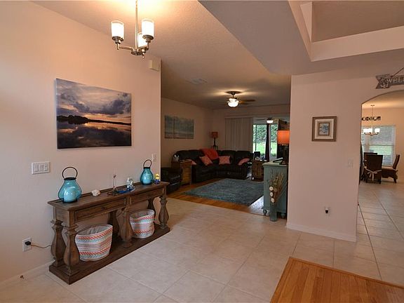 4th image of 3396 Capland Ave