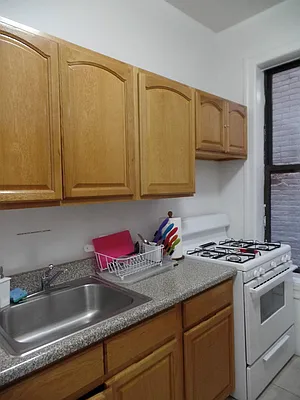 Rented by Keller Williams NYC | media 31