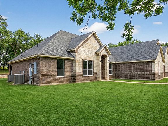 2nd image of 306 Garden Ct