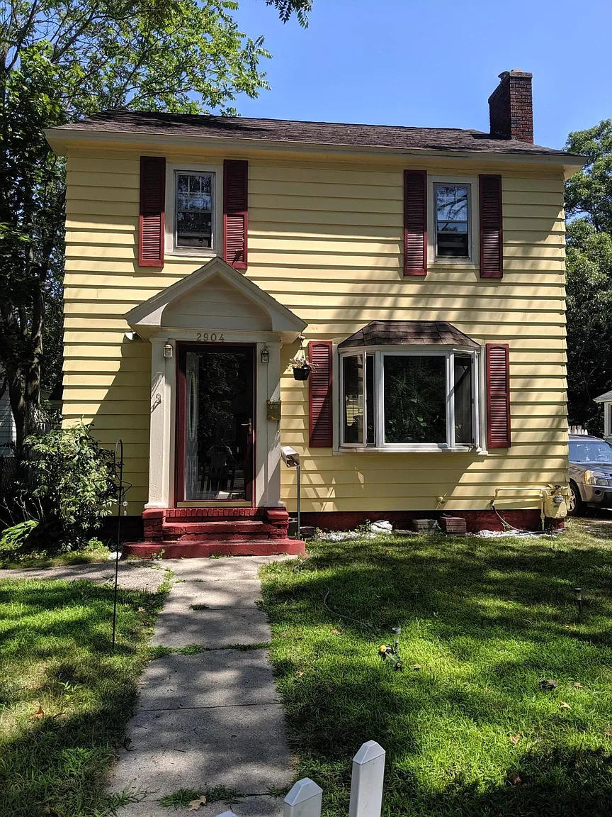 2904 6th St photo 1