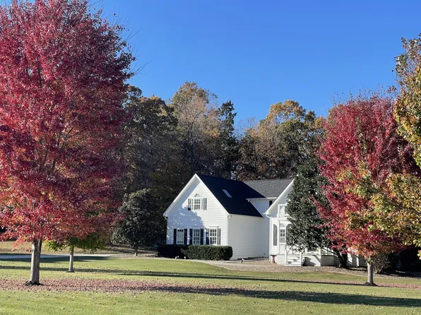 1895 Zeb Warren Rd, Cookeville, TN 38506