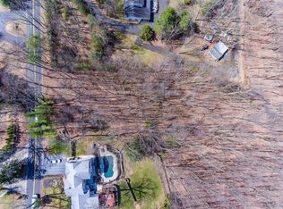 546 Union Hill Rd, Englishtown, NJ 07726