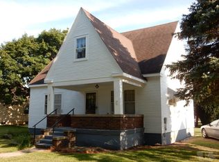 217 W Maple St, Hubbard, IA 50122