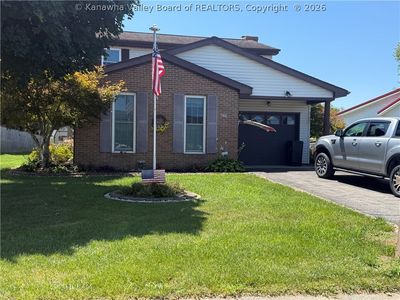 586 University Ln, Point Pleasant, WV, 25550