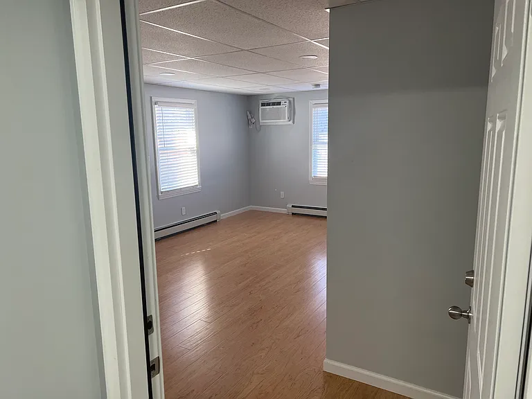 421 Philadelphia St #A — Photo 10