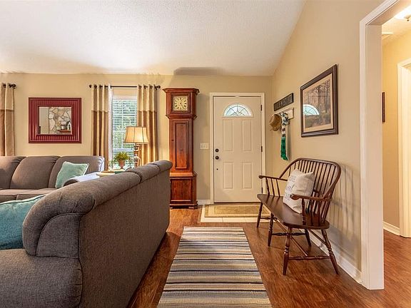 4th image of 3037 N 36th Ave