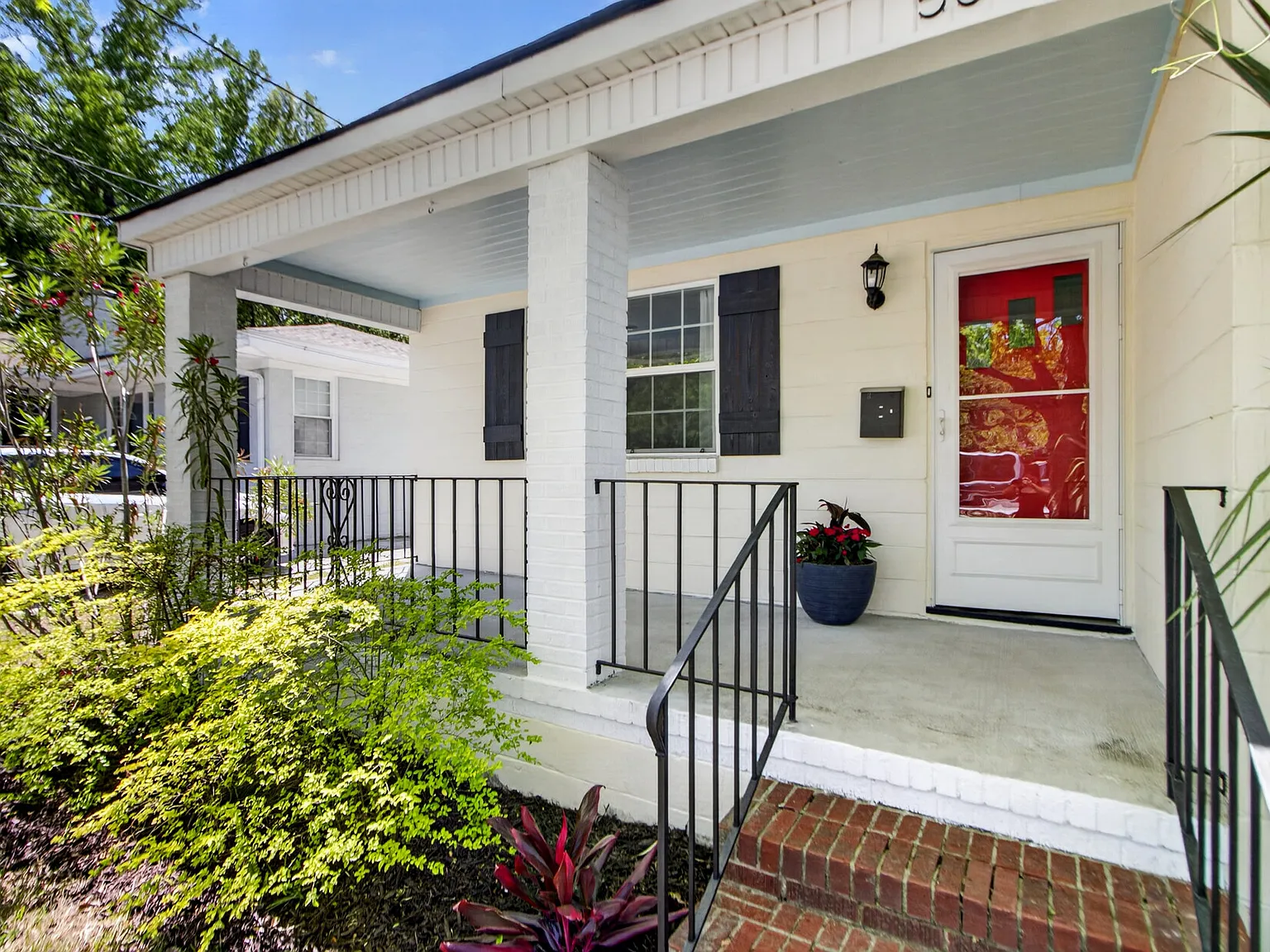 3 bed, 1495 sqft, $3,500 — Photo 1