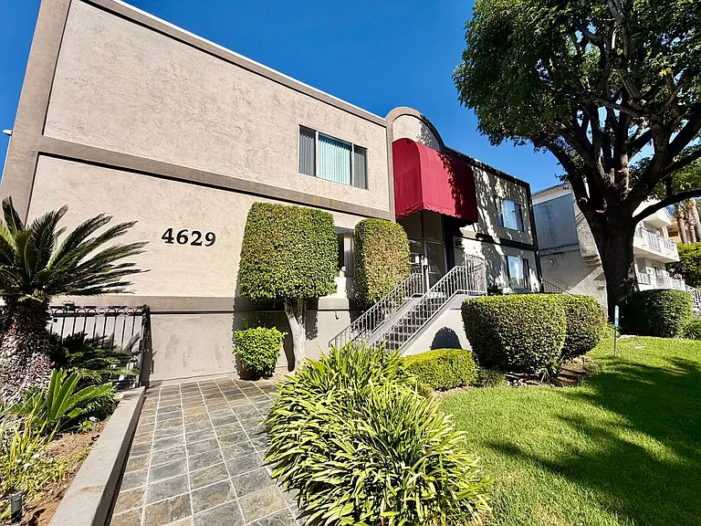 4621-4629 Vista Del Monte Ave. — Photo 15