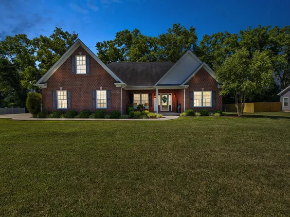 1094 Twin Oaks Blvd, Mount Sterling, KY 40353