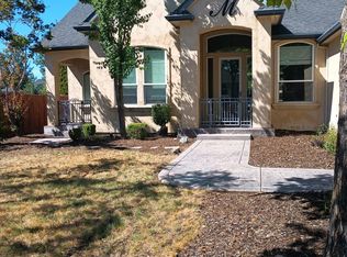 857 Saint Andrews Way, Eagle Pt, OR 97524