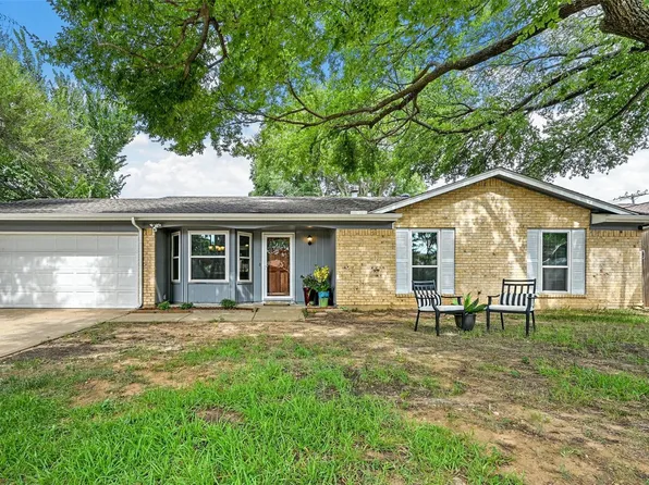 703 Del Mar Ln, Arlington, TX 76012